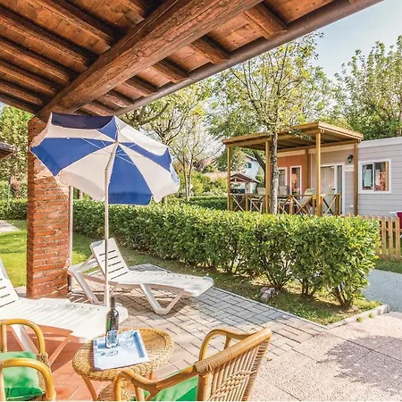 Camping Del Sole - Gc Chalet Апартаменты *